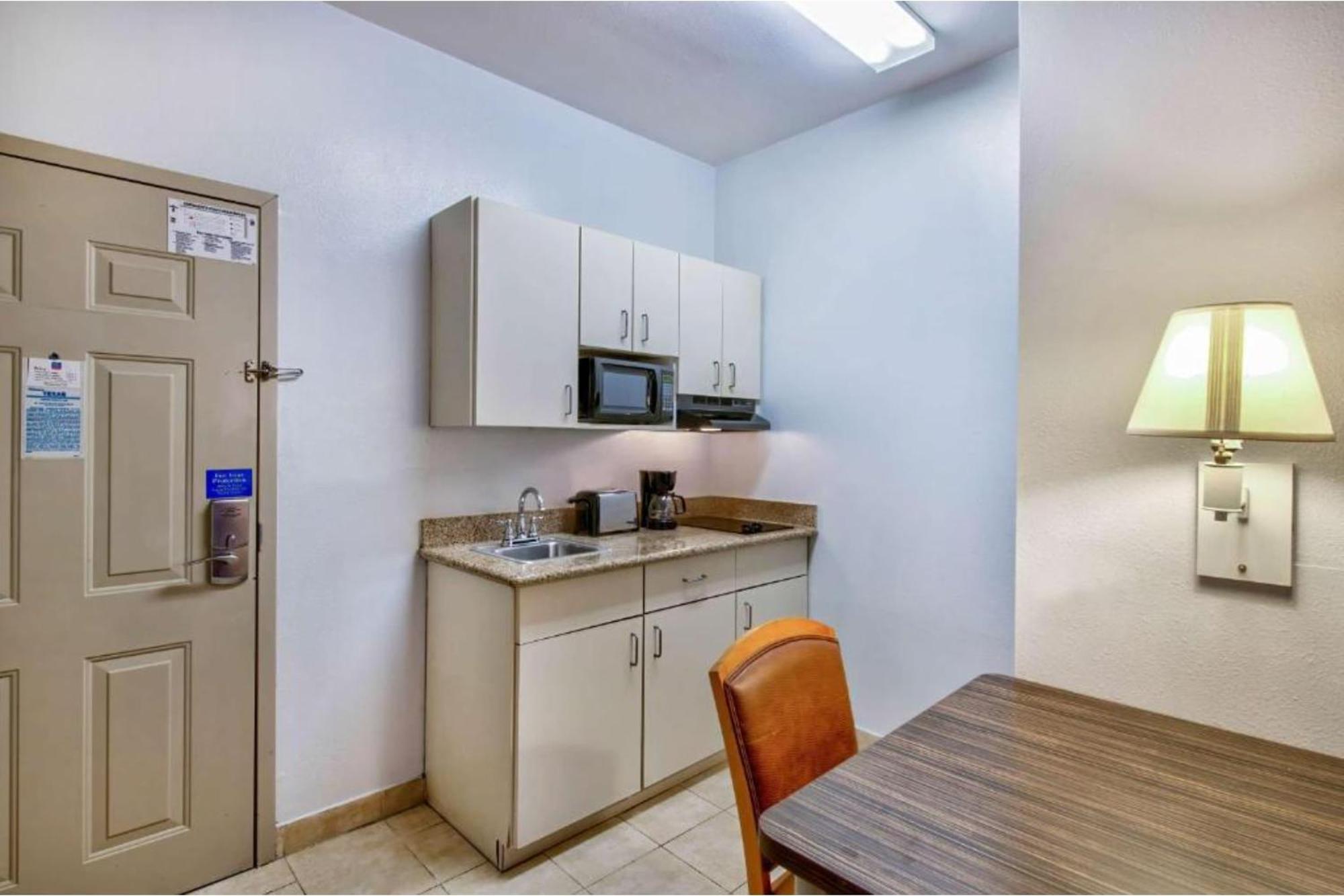 Oyo Townhouse Beaumont Medical Center Area Hotell Exteriör bild