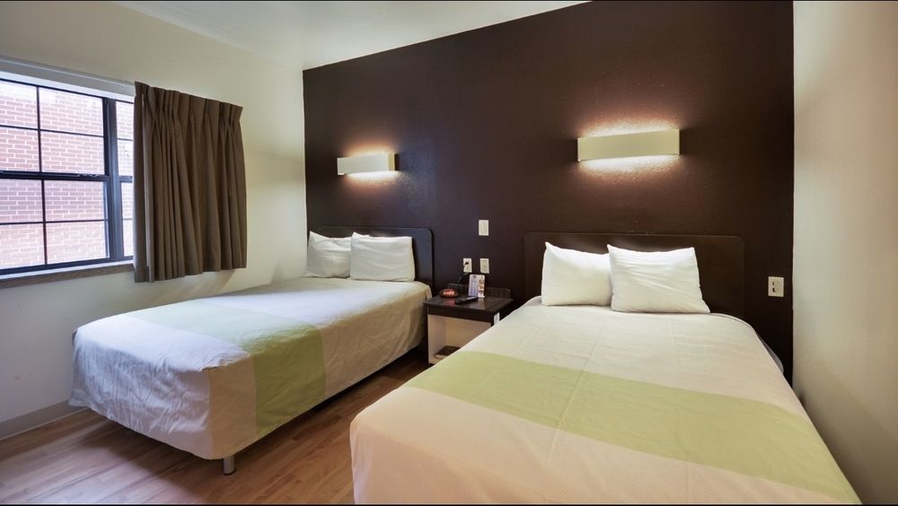 Oyo Townhouse Beaumont Medical Center Area Hotell Exteriör bild